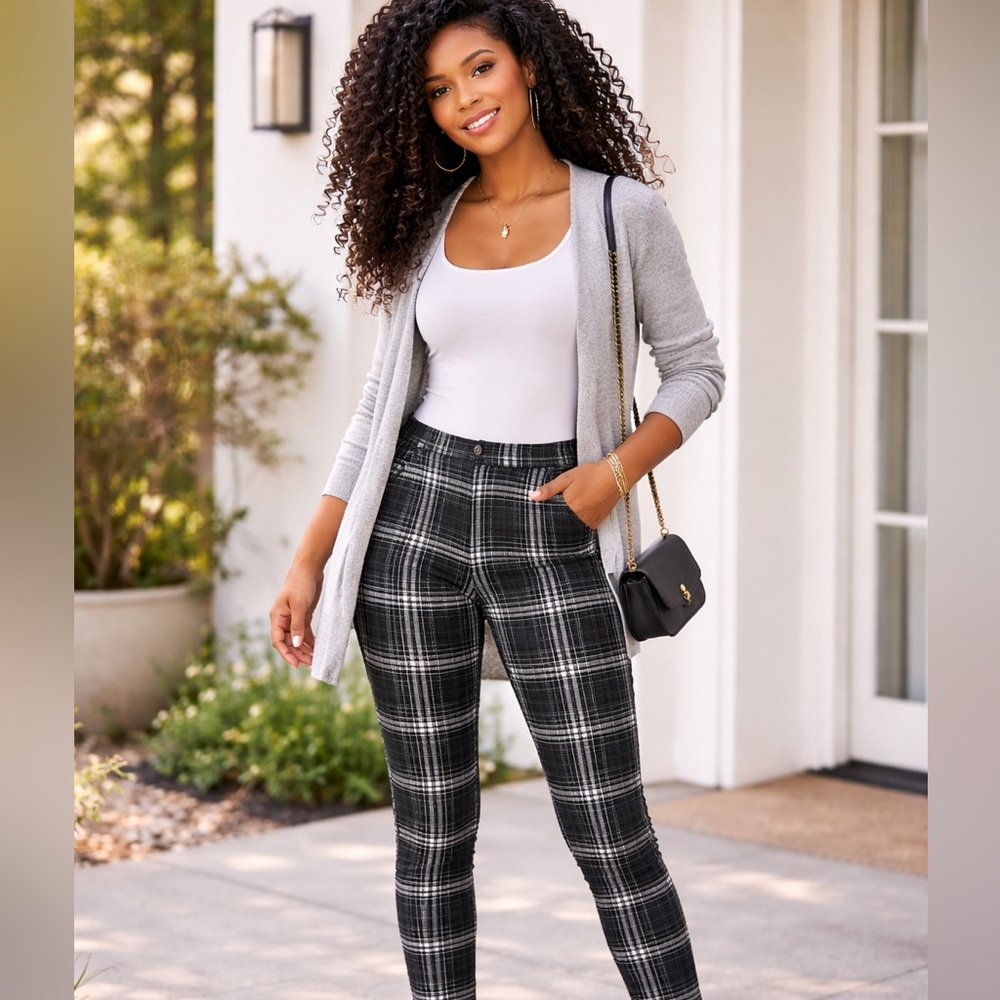 SO Plaid High-Rise Pull-On Ponte Leggings | Size: XL (Juniors) | Like New